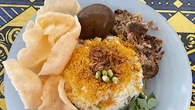 15 Tempat Makan Nasi Ulam di Jakarta, Pilihan Paling Otentik Ala Betawi