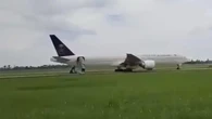 2 Kali Jadi Tempat Mendarat Darurat dalam Sepekan, Bandara Kualanamu Tetap Beroperasi Norm...