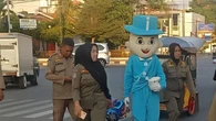 Wali Kota Gorontalo Ultimatum Badut Jalanan, Bersih dalam Sepekan atau Ditindak