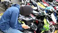 Sempat Lari dari Kejaran Warga, Pencuri Motor di Bandung Ditangkap Usai Jatuh Tersenggol S...