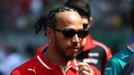 "18 anos disso": Hamilton ironiza reclamação de Fernando Alonso