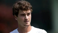 João Fonseca espanta zebra e vence na estreia de Wimbledon