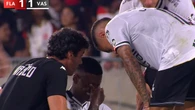 Robert Renan é substituído após choque de cabeça em Fla x Vasco