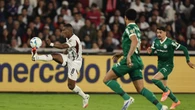 "Deu tudo errado": Galvão repercute derrota do Palmeiras para LDU