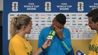 Desolado, Casemiro chora ao falar após a eliminação do Brasil