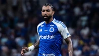 Possível saída de Gabigol para Arábia divide opiniões na web