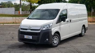 Toyota Hiace coloca a robustez da Hilux no transporte de cargas
