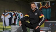 Klopp manda recado e faz exigência em apresentação na Alemanha