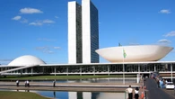 Congresso derruba vetos à LDO de 2026 sob pressão de prefeitos