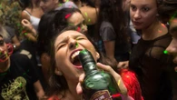 Consumir bebida alcoólica afeta na absorção de vitaminas?