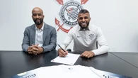 Corinthians anuncia a contratação de Alex Santana; saiba tempo do contrato