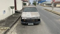 Carro abandonado na rua pode gerar multa e remoção