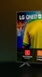 LG convoca a torcida para viver o futebol em 2026 com a nova QNED73