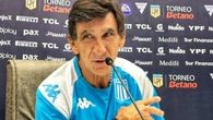 Técnico do Racing cita "dor de barriga" antes de jogo contra Fla