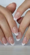 Francesinha com strass: veja 15 ideias para se inspirar e embelezar as unhas