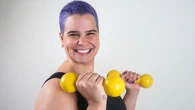 Personal desafia padrões e inspira inclusão no mundo fitness