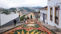 Corpus Christi é tradição cultural em Ouro Preto (MG)