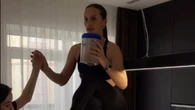 Influenciadora quebra coluna em desafio trend do salto no TikTok