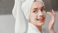 Sabonete de enxofre: clareia a pele, controla oleosidade e acne?