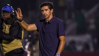 Abel Ferreira evita Flamengo, ignora vaias e ironiza Botafogo