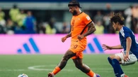 Memphis atinge com Holanda marca do Brasil de Pelé em Copas