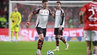 Torcida do Flamengo se rende a Saúl: "Adulto contra crianças"