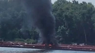 Helicóptero atinge rede elétrica e cai em rio nos EUA; 2 mortos