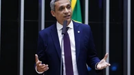 Deputado pressiona para tirar livro de vestibular e ABL se pronuncia