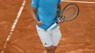 Zverev avança e aguarda João Fonseca ou Mensik na semifinal