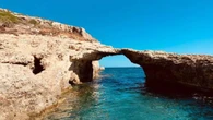 Elefantes se Beijando: Ilha atrai milhares de turistas de Malta