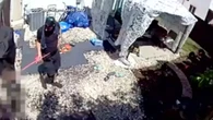 Veterano da Marinha chuta e puxa enteado com coleira de cachorro
