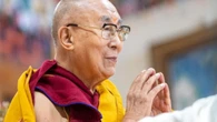 Dalai Lama anuncia sucessão e rejeita controle da China
