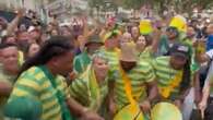 Torcida do Brasil na França cria paródia de sucesso vascaíno: 