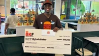 Burger King dá R$ 50 mil a empregado que trabalhou pós formatura