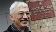 Rússia prende ativista de direitos humanos ganhador do prêmio Nobel