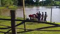 Duas pessoas morrem e sete ficam ilhadas após barco virar no interior de SP