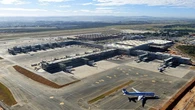 Aeroporto de Campinas é fechado temporariamente após queda de balões