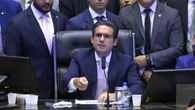 Motta controla rebelião e indica que democracia está à venda, sim