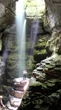 Grutas e cavernas: Espetáculo das formações rochosas subterrâneas