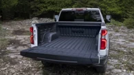 Silverado 2025 traz tampa Multi-Flex para ampliar versatilidade