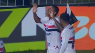 Em jogo animado, São Paulo vence Vasco e se aproxima do G7