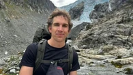 Jornalista perdido em geleira da Noruega é resgatado com vida