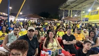 De azul e amarelo, Unidos da Tijuca festeja em estreia do Brasil