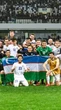 Presidente do Uzbequistão presenteia jogadores com carros elétricos