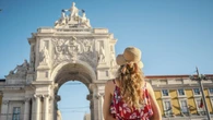 Sobrenome português vale cidadania? Veja até que geração conta