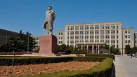 Universidade da China expulsa aluna por namorar estrangeiro