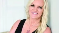 Mulher escapa de seita polígama e recomeça vida