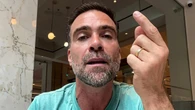 Em transmissão, Pilhado detona Hotel Sheraton em Nova York