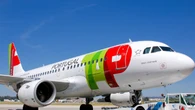 Passageiros ficam retidos por cancelamento de voo da TAP a Recife