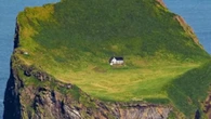 Teorias no meio do mar: conheça a "casa mais solitária do mundo"